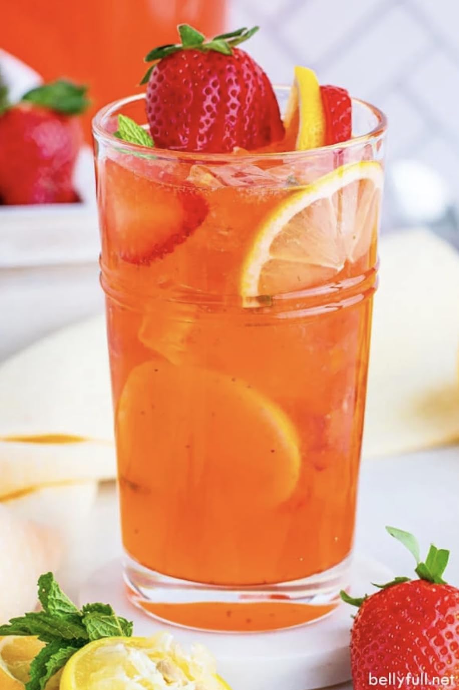 Dole Strawberry Lemonade, 20 Oz Soda Bottles (10)